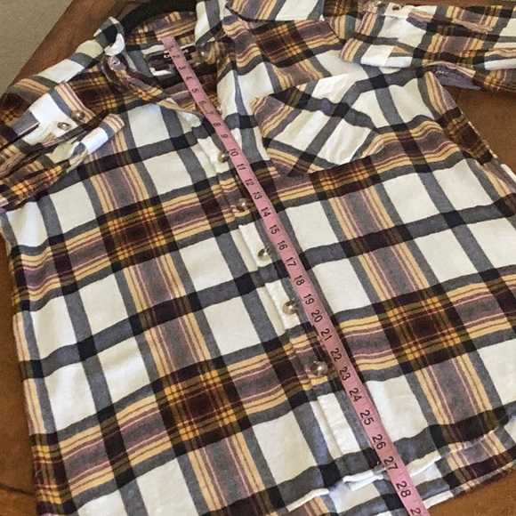 Express Flannel Plaid Top - Picture 6 of 10